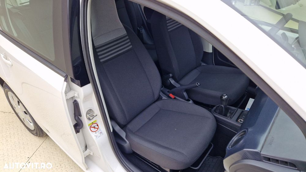 Volkswagen up! - 16