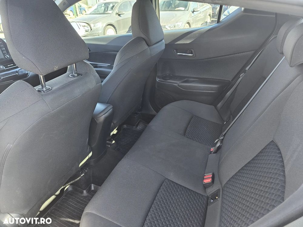 Toyota C-HR 1.8 HSD 4x2 CVT C-enter - 6