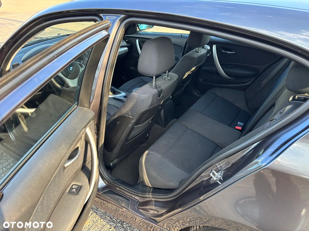 BMW Seria 1 - 12