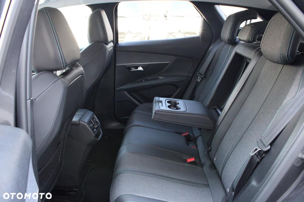 Peugeot 3008 - 25