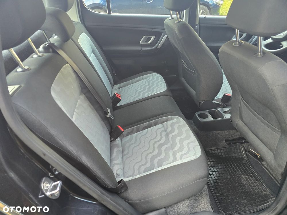 Skoda Fabia 1.2 HTP Elegance - 15