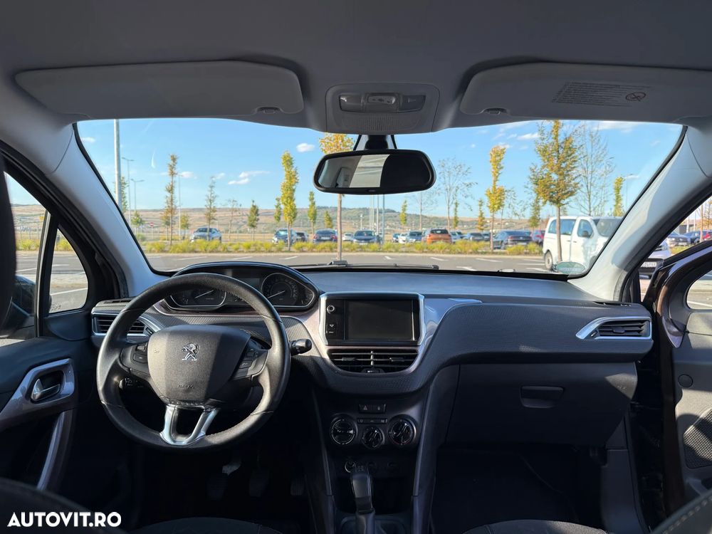 Peugeot 2008 1.6 e-HDi FAP STT Active - 8