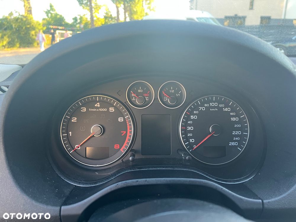 Audi A3 3-drzwiowe 1.4 TFSI Ambition - 20