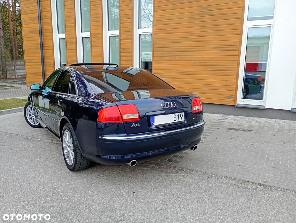 Audi A8 4.2 Quattro - 22
