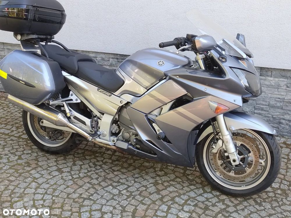 Yamaha FJR - 2