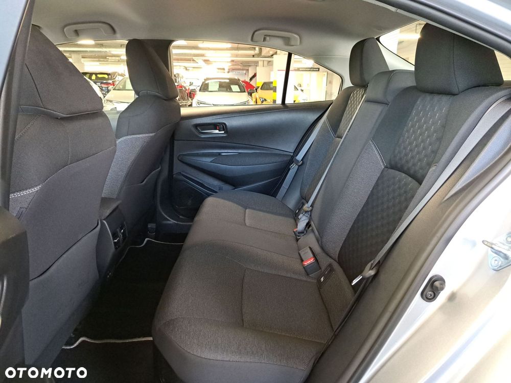 Toyota Corolla 1.8 Hybrid Comfort - 13