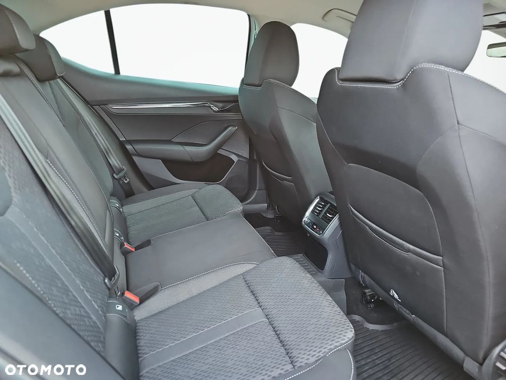 Skoda Octavia 1.5 TSI e-Tec Style DSG - 11
