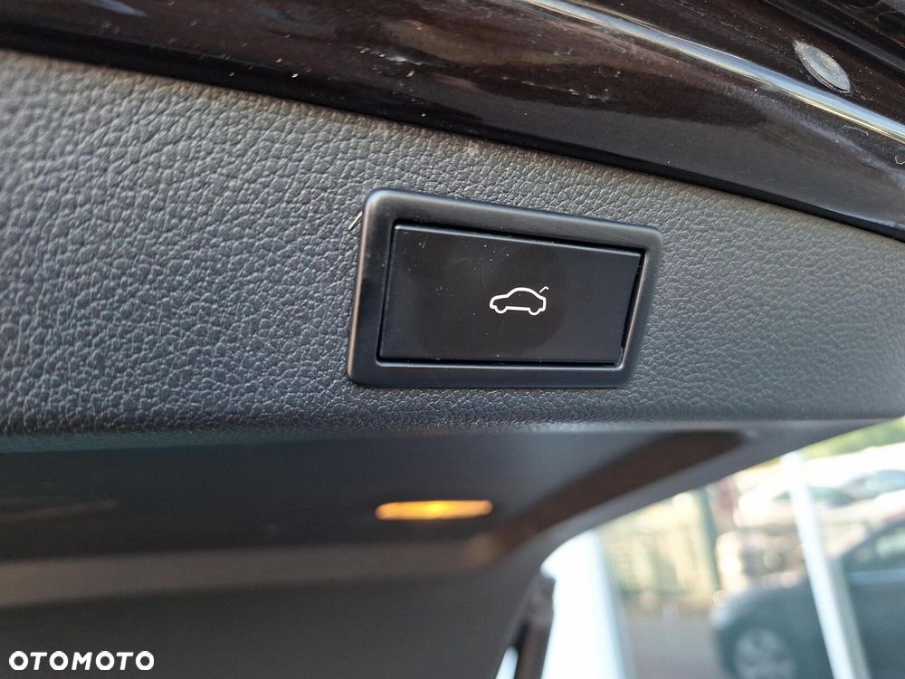 Skoda Superb 2.0 TDI Style DSG - 24
