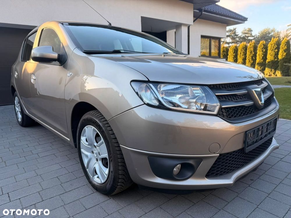Dacia Sandero 1.2 16V Laureate - 1