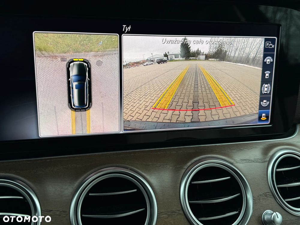 Mercedes-Benz Klasa E 200 4Matic 9G-TRONIC - 11