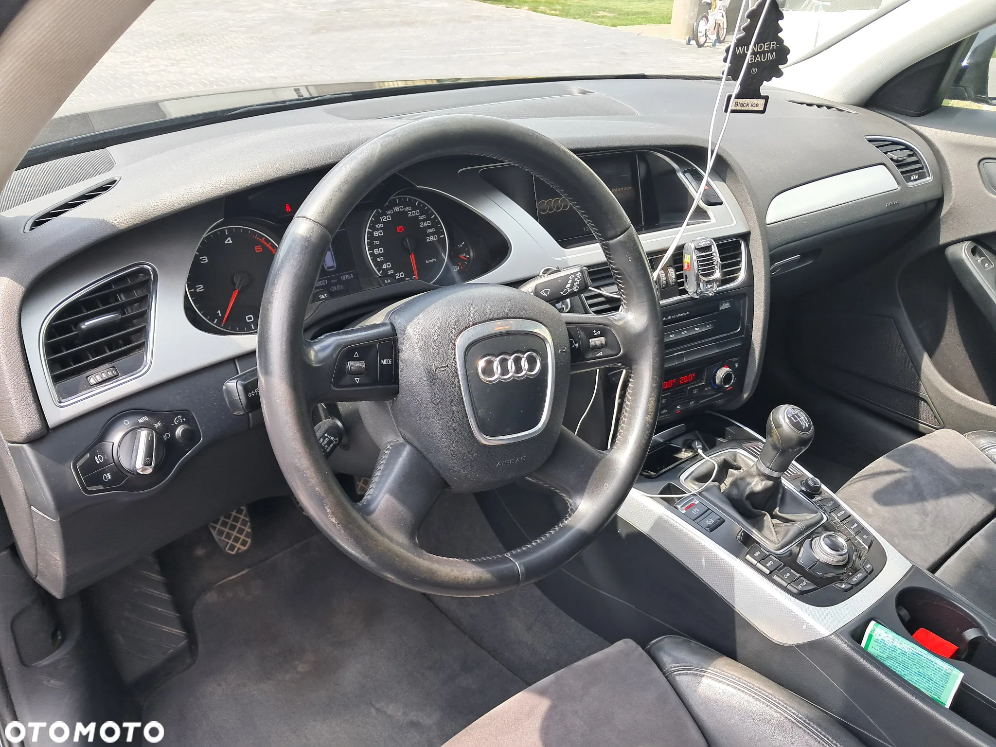 Audi A4 Avant 2.0 TDI - 10