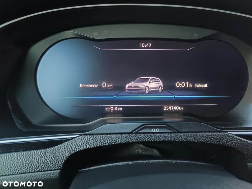 Volkswagen Passat 2.0 TDI SCR DSG 4Motion Business - 16