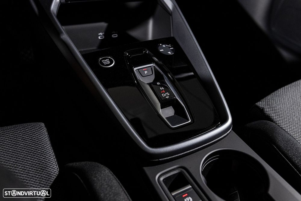 Audi A3 Sportback 30 TFSI Advanced S tronic - 22