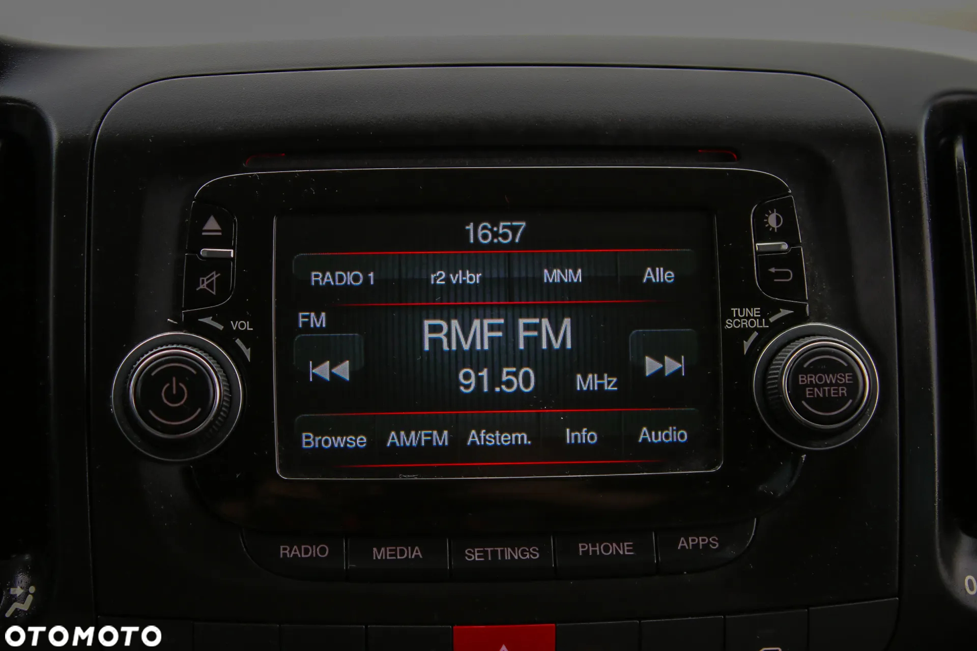 Fiat 500L 1.4 16V Fresh - 22
