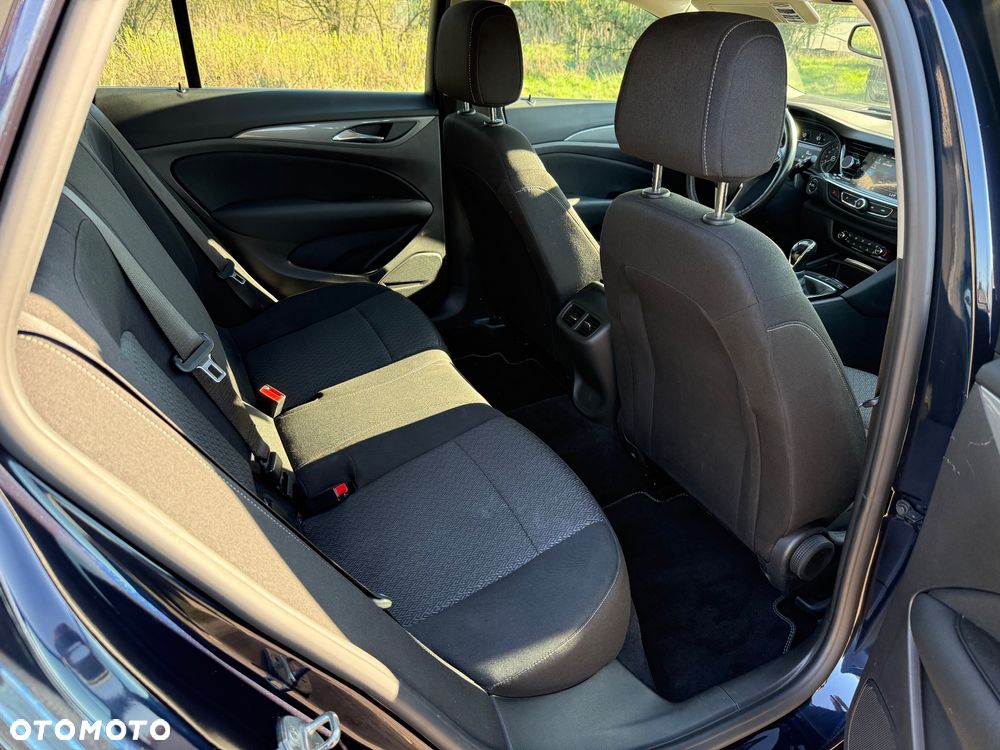Opel Insignia - 10