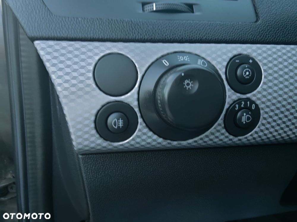 Opel Astra 2.0 Turbo Edition - 14