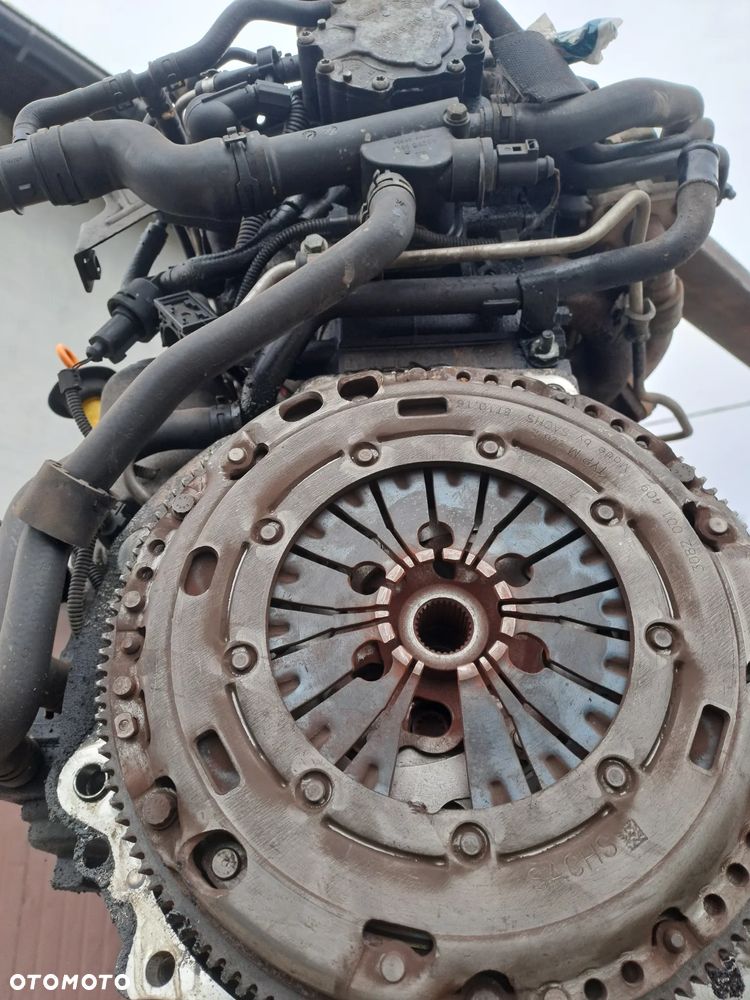 Volkswagen Touran 1.9 TDi silnik kompletny kod AVQ - 11