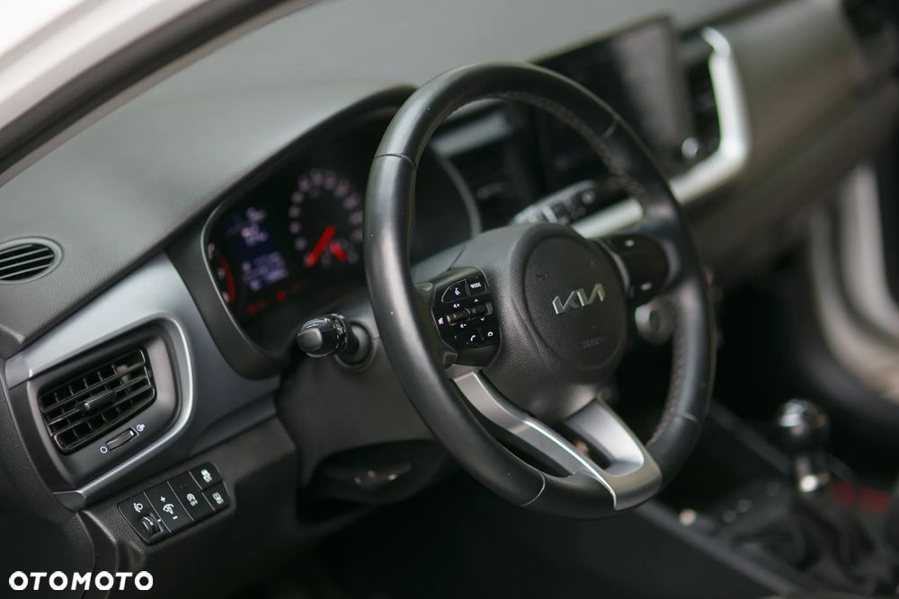 Kia Stonic 1.2 M - 23