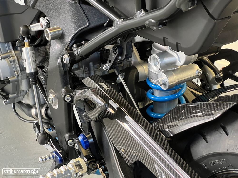 BMW M 1000 R M Competition - Carbon / Akrapovic - 30