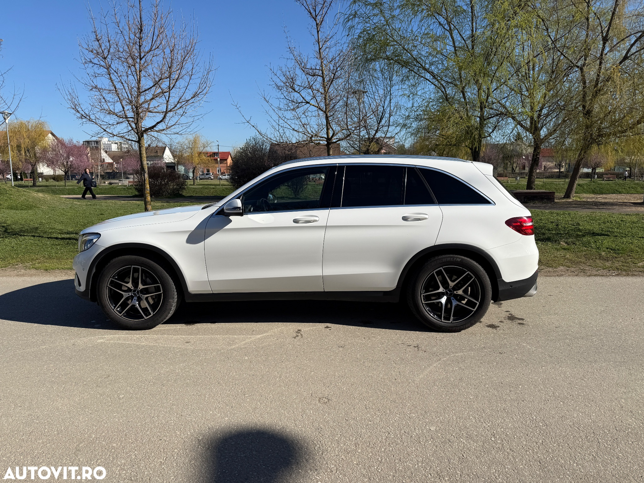 Mercedes-Benz GLC 220 d 4MATIC - 11