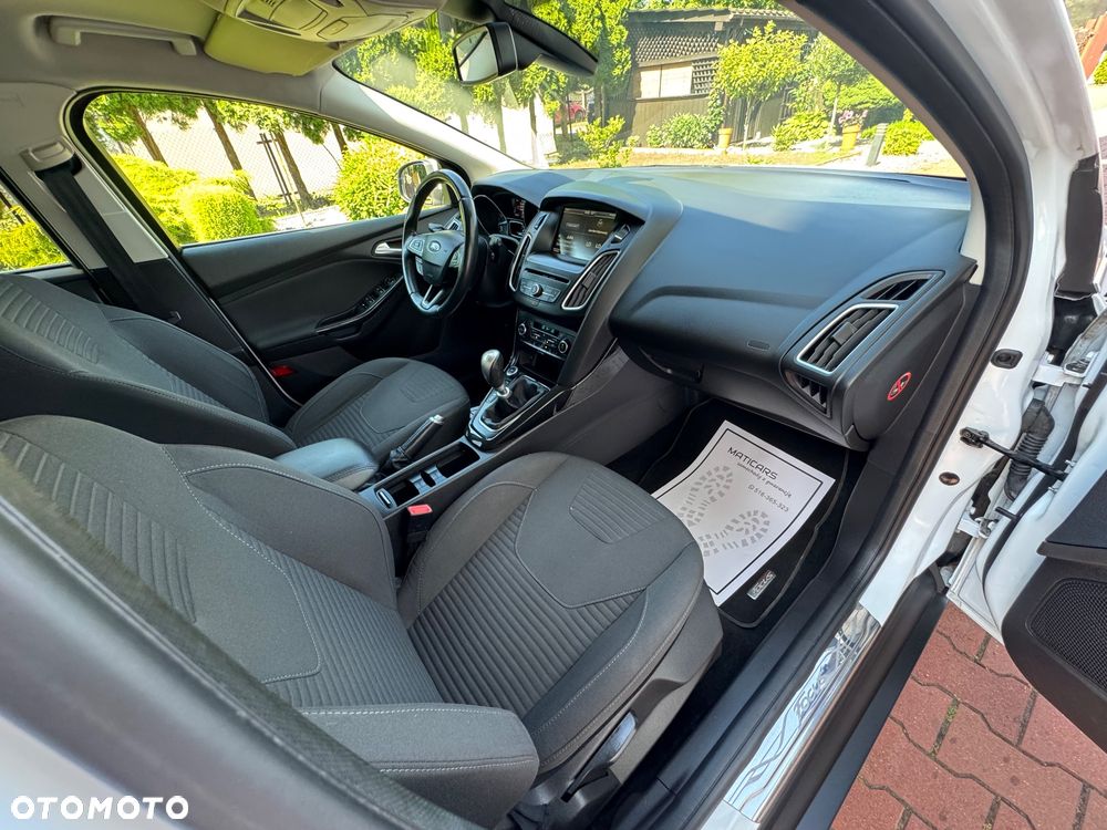 Ford Focus 1.5 EcoBoost STart-Stopp-System TITANIUM - 22