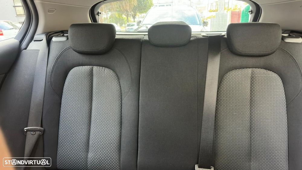 BMW 116 d Advantage Auto - 9