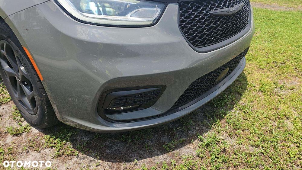 Chrysler Pacifica - 14