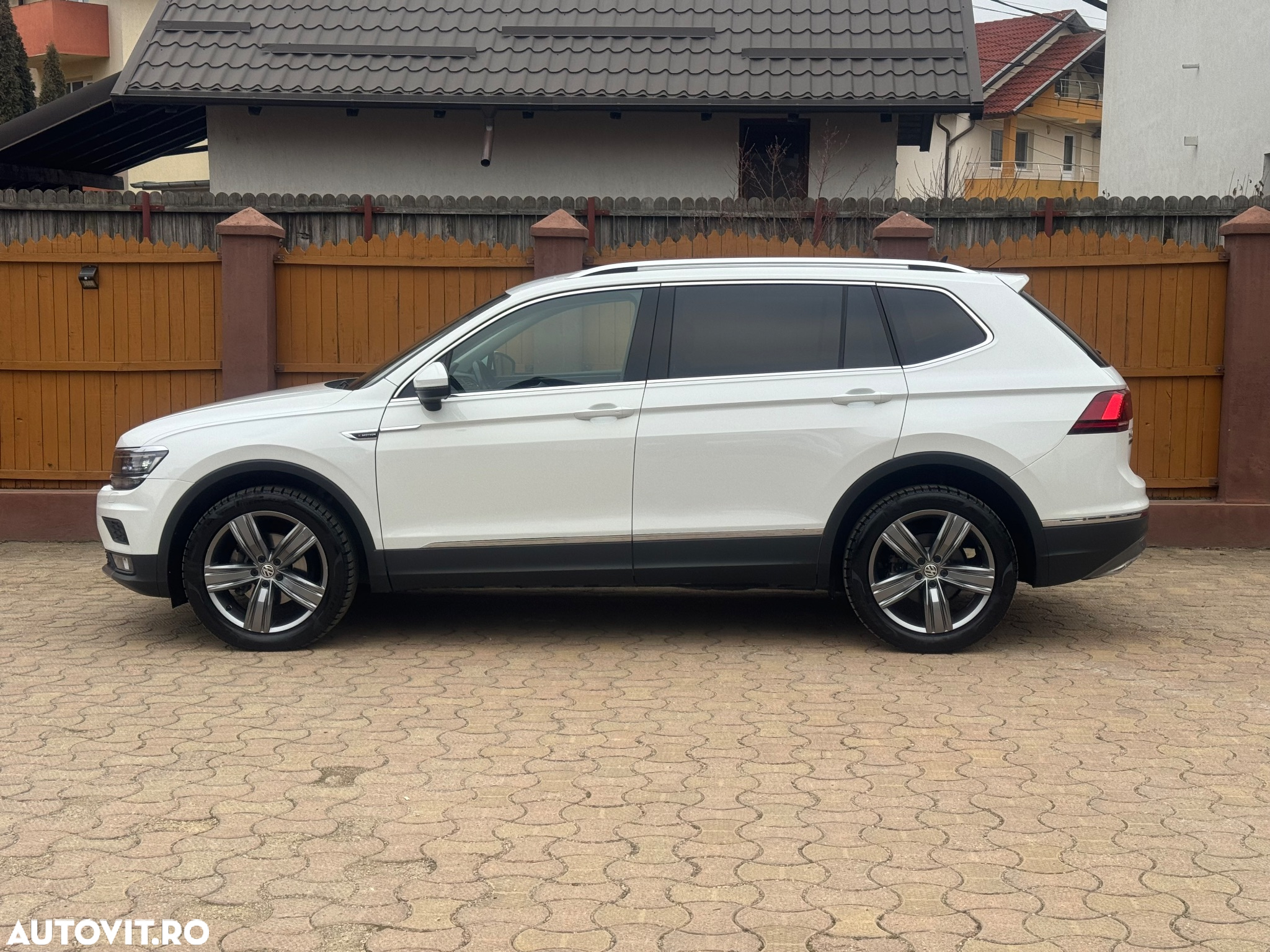 Volkswagen Tiguan Allspace 2.0 TDI SCR 4Motion DSG Highline - 18
