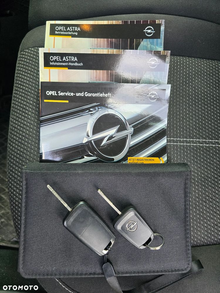 Opel Astra 2.0 CDTI Cosmo S&S - 31