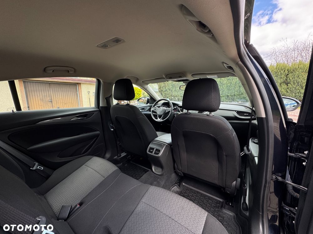 Opel Insignia 1.5 T Enjoy S&S - 32