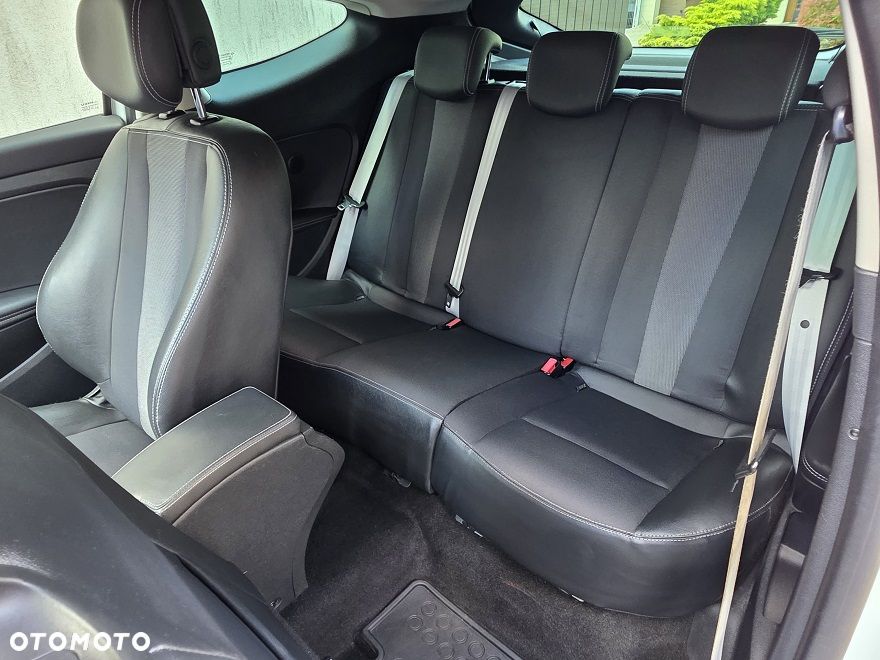 Renault Megane ENERGY TCe 115 Start & Stop Bose Edition - 15