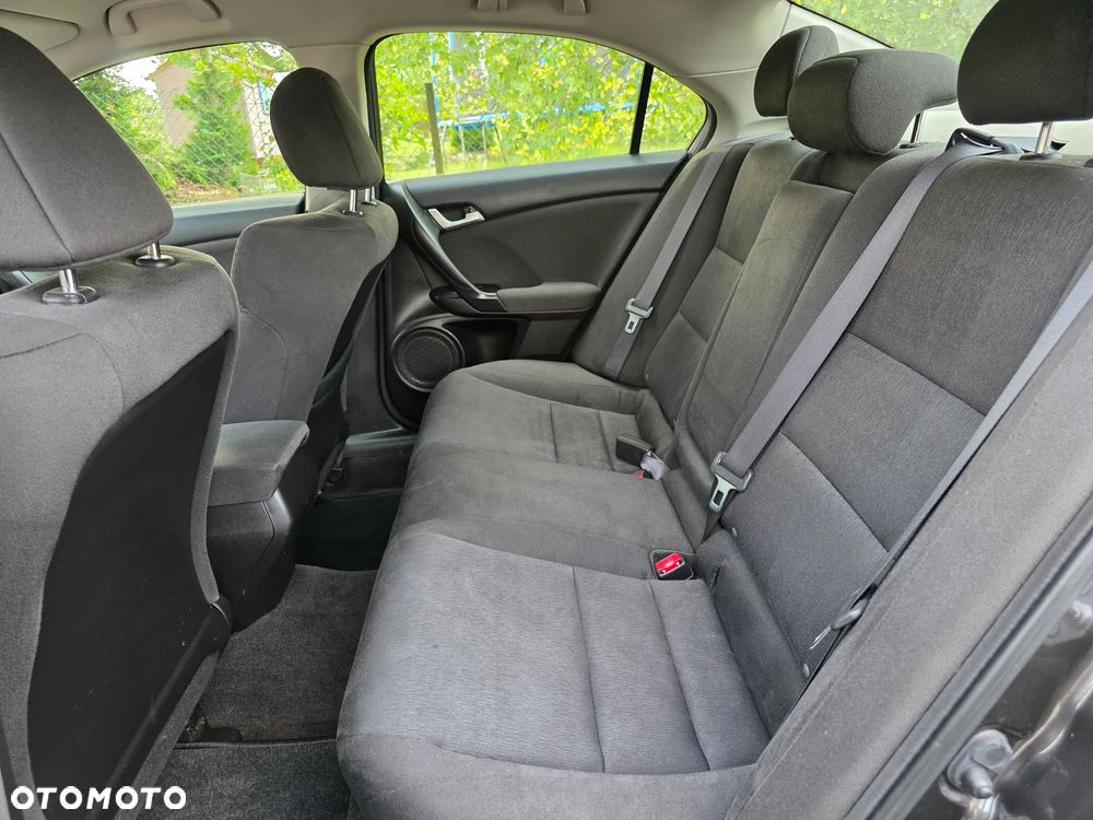 Honda Accord 2.0 Elegance - 32