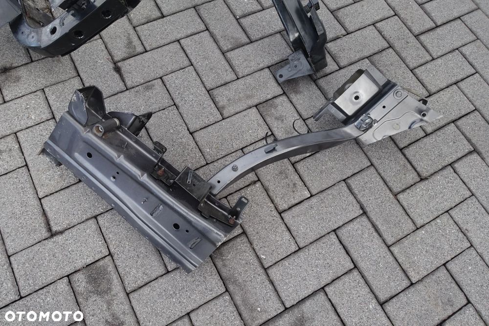 PAS PRZEDNI BELKA PODŁUŻNICA ŚLIZG GRAND CHEROKEE WK2 LIFT 14r. 3.0 CRD - 3
