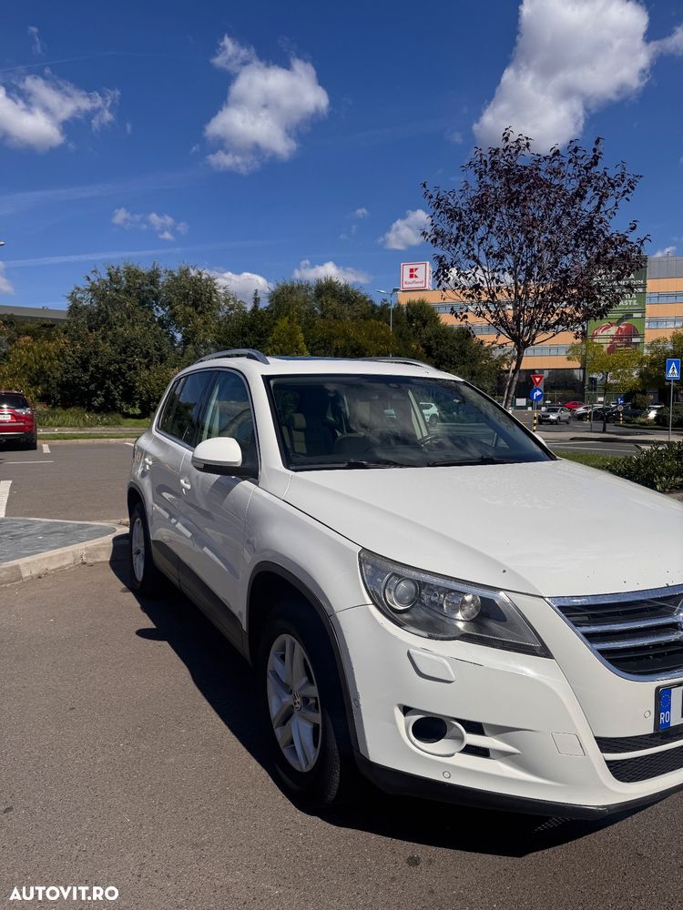Volkswagen Tiguan - 4