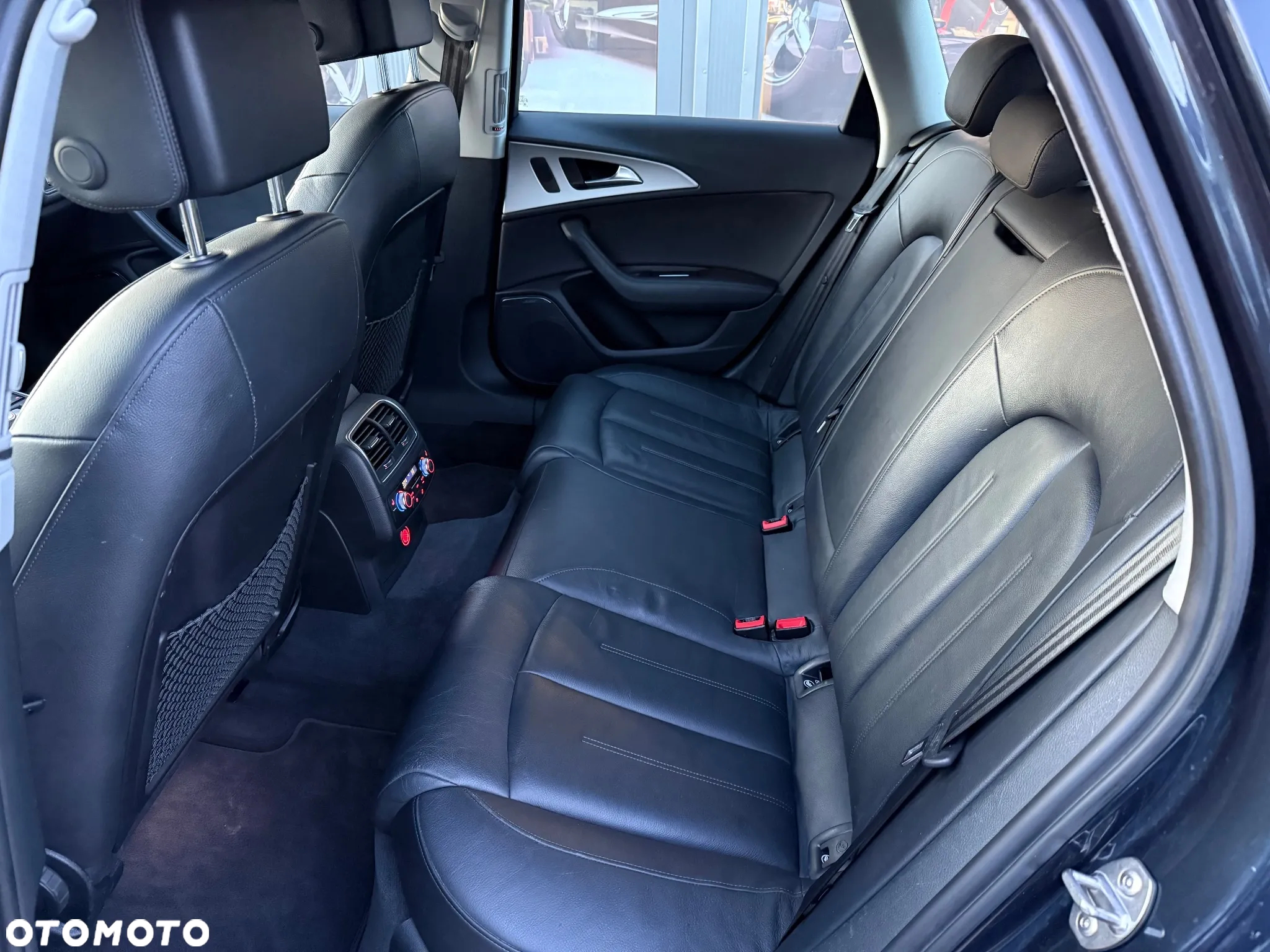 Audi A6 Avant 2.0 TDI Ultra S tronic - 26
