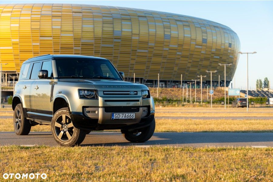 Land Rover Defender 3.0 D250 mHEV X-Dynamic SE - 7