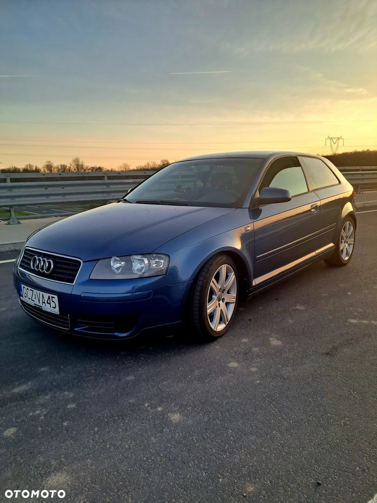 Audi A3 3-drzwiowe 1.6 Attraction - 1