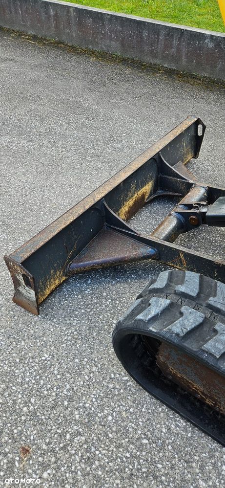 Komatsu PC 35 MR-3 - 17