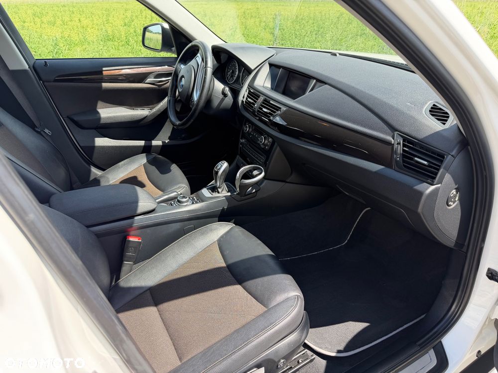 BMW X1 sDrive18d xLine - 20