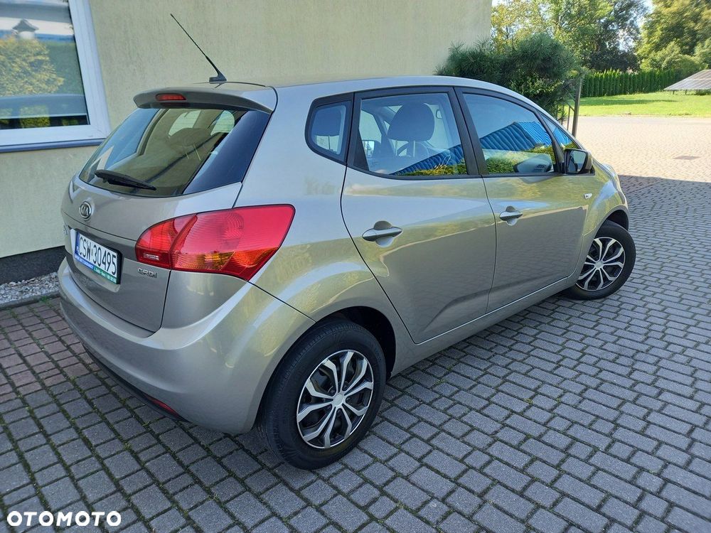 Kia Venga - 6