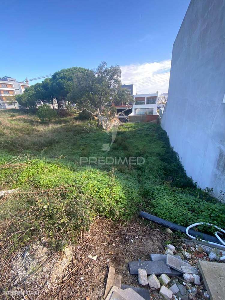 Terreno urbano para construção de moradia - Grande imagem: 2/16
