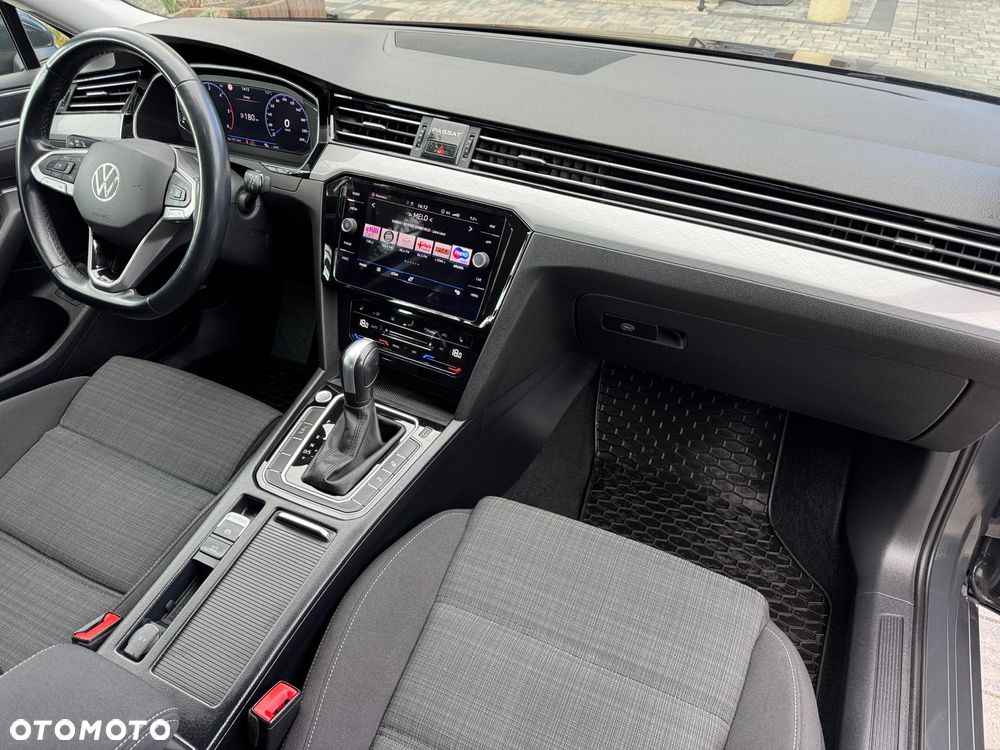 Volkswagen Passat 2.0 TDI EVO Business DSG - 17
