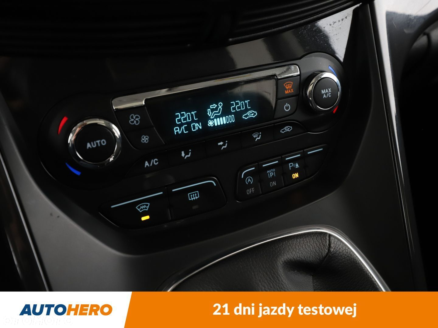 Ford Kuga - 24