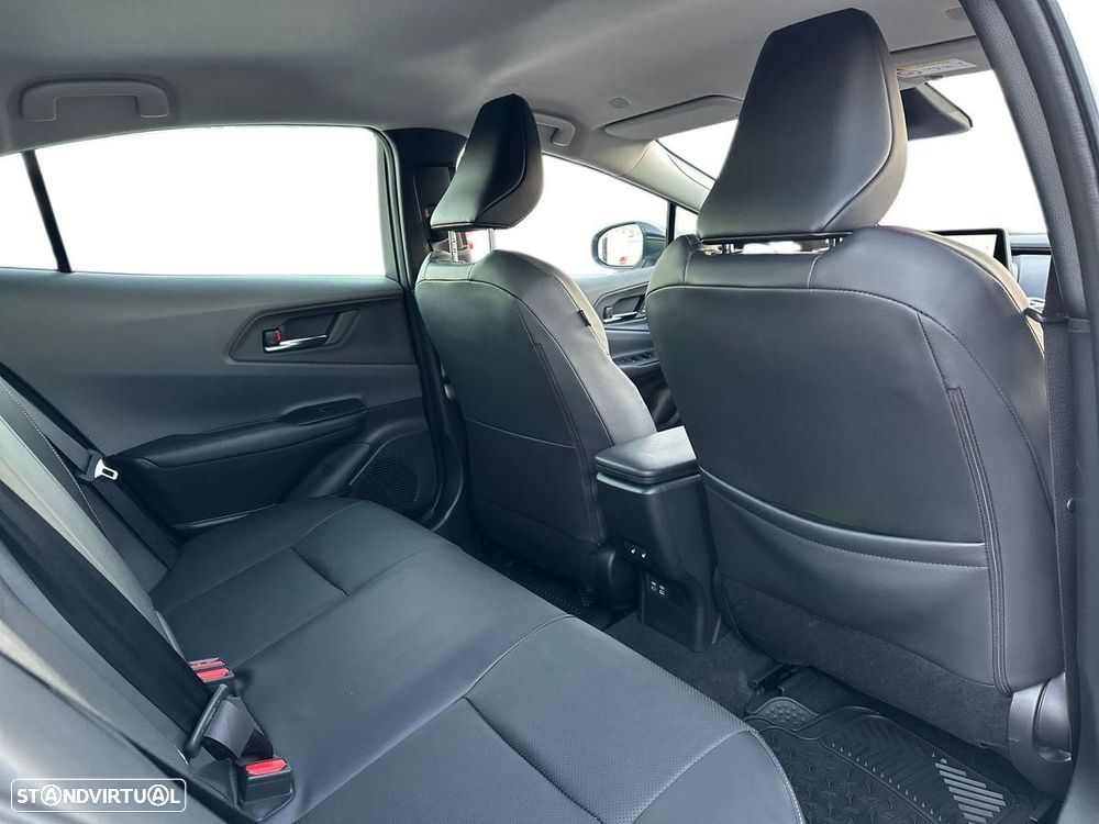 Toyota Prius - 8