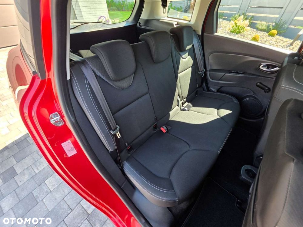 Renault Clio - 22