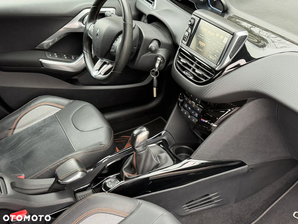 Peugeot 2008 1.2 Pure Tech Crossway S&S - 26