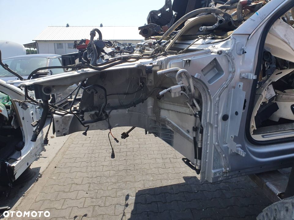 ĆWIARTKA LEWA PRZÓD AUDI A8 D4 - 1