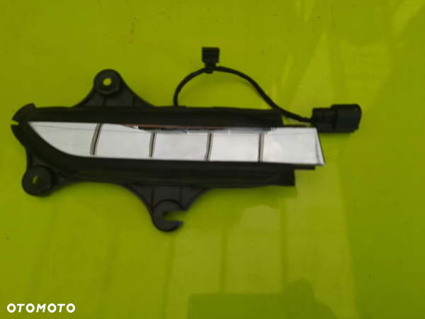 KLAMKA DRZWI PRAWY PRZÓD PP 1035419-00-E TESLA X 18R