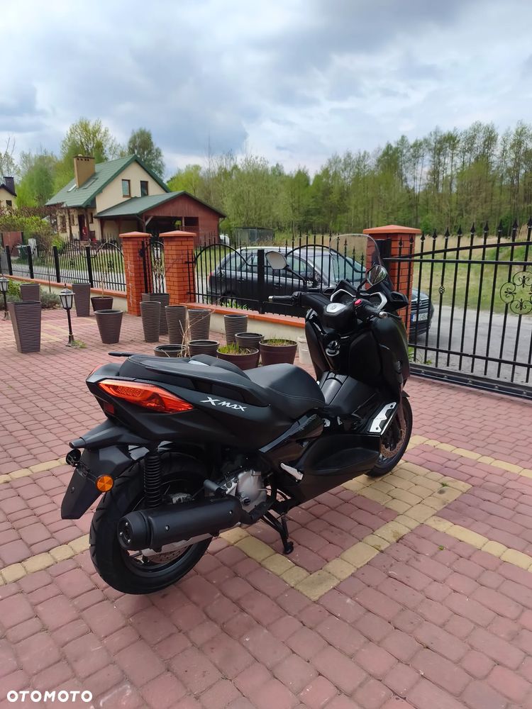 Yamaha X-max - 8