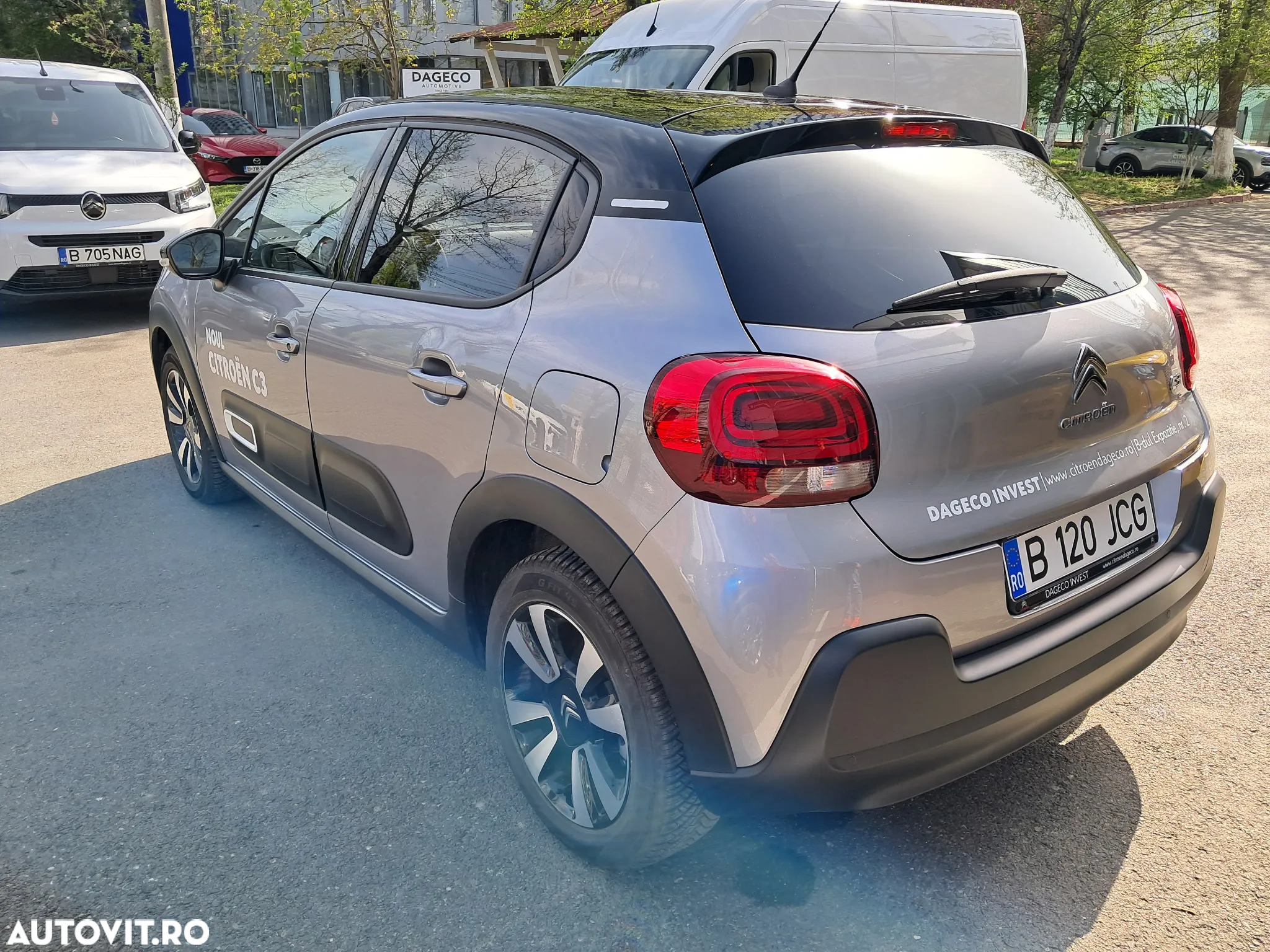 Citroën C3 1.2 PureTech 110 S&S EAT6 MAX - 8